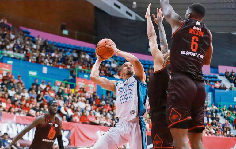 Los Astros no se achicaron en el Gimnasio Olímpico Juan de la Barrera de la Ciudad de México e impusieron su voluntad ante los Diablos Rojos. CORTESÍA