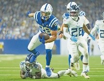 Taylor (#28) ha anotado tres veces en tres juegos en fila ante Tennessee. AP