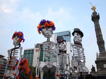 El Gran Desfile de Día de Muertos 2025 es un evento de muchísima afluencia, por lo que se recomienda llegar con anticipación. SUN / ARCHIVO