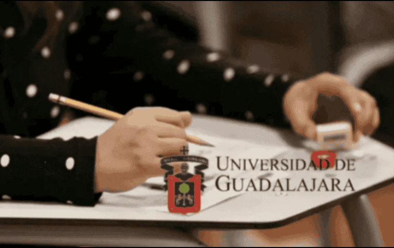 Ya falta poco para que te enteres si formarás parte de una de las mejores universidades. UDEG / Canva