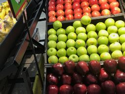 Cinco variedades de manzanas son parte de las ofertas hoy en Walmart. AP/Archivo