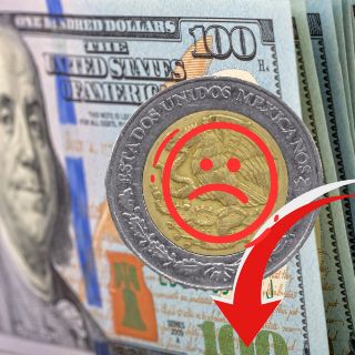 Peso mexicano TROPIEZA frente al dólar; así cotiza HOY martes