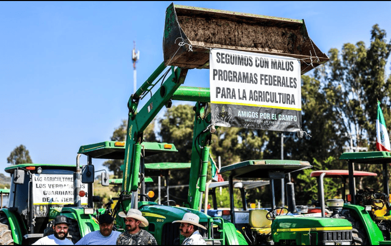 Bloqueo de los maiceros está por cumplir 20 horas. EL INFORMADOR / A. Navarro