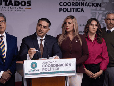 García Harfuch destacó la iniciativa propuesta por el Ejecutivo para expedir la Ley General contra la Extorsión, la cual plantea investigar de oficio los delitos de extorsión, con lo cual se estaría protegiendo a las víctimas. SUN / ARCHIVO