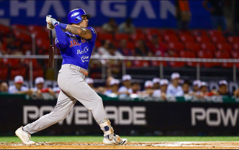 Bligh Madris  legó a cuatro jonrones en la temporada y los Charros llegaron a 8 victorias por cuatro derrotas. CORTESÍA/Charros de Jalisco