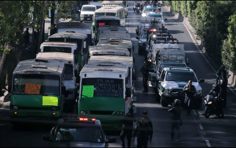 El mega bloqueo programado para este miércoles fue pospuesto, a la espera de acuerdos entre transportistas y Gobierno. SUN/ARCHIVO