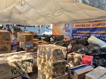 La Universidad de Guadalajara (UdeG) logró en 10 días reunir más de 36 toneladas de insumos y alimentos no perecederos para damnificados por lluvias. EL INFORMADOR/ R. BOBADILLA