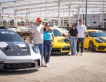 Juan Mendoza Álvarez, Lilia de Mendoza, Fabiola Mendoza y Omar Presue. GENTE BIEN JALISCO / “Slalom Porsche” con INDUJAL Parque industrial y Club de Porsche Guadalajara