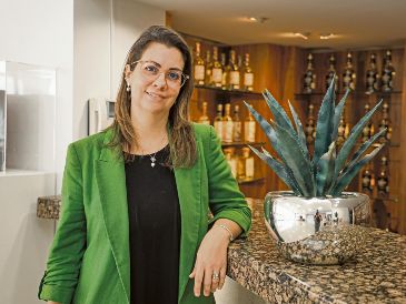 La industria se fijó como meta aumentar un 12 % el consumo de energía renovable, detalló Sofía Hernández Morales, coordinadora del Comité de Sustentabilidad de la Cámara Nacional de la Industria Tequilera. ESPECIAL / EL INFORMADOR