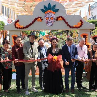 Tlaquepaque impone nuevo récord con el altar de muertos “más grande del mundo”