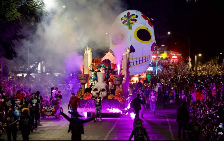 El desfile recorrerá Paseo de la Reforma, Avenida Juárez, Eje Central Lázaro Cárdenas y la calle 5 de Mayo, hasta concluir en el Zócalo. SUN/ARCHIVO