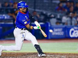 Jared Serna conectó su quinte triple de la campaña. CORTESÍA/Charros de Jalisco