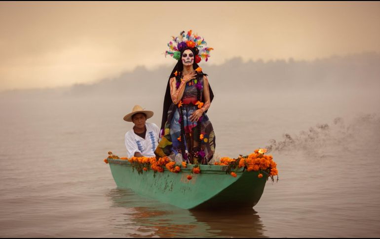 La celebración de la Noche de Ánimas ocurre horas antes del Día de Muertos. Comienza la tarde del 1 de noviembre y se le conoce como la Noche de Ánimas. X / @GobMichoacan