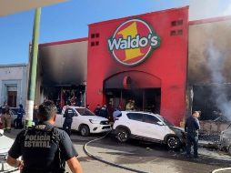 A través de un comunicado, Protección Civil hizo un llamado a la población para evitar la zona del siniestro y permitir el paso de los vehículos de emergencia. CORTESÍA/ Secretaría de Seguridad Pública del Estado de Sonora