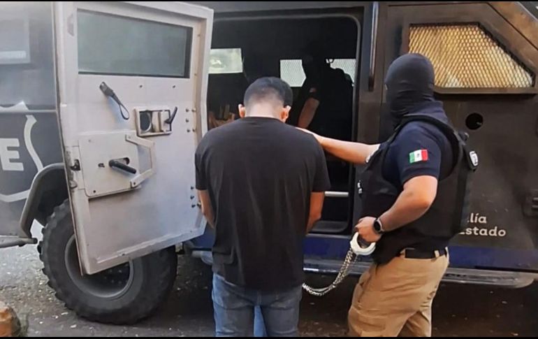 La detención de los presuntos delincuentes se logró el pasado 30 de octubre en calles de la colonia Blanco y Cuéllar, en Guadalajara. ESPECIAL / Fiscalía de Jalisco