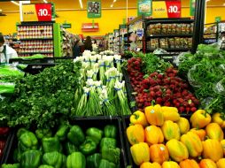 Las ofertas del Martes de Frescura son válidas tanto en las más de 2 mil sucursales físicas de Walmart y Walmart Express como en su tienda en línea. EL INFORMADOR/Archivo