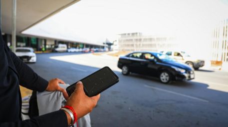 El Gobierno estatal busca que la SICT legisle a nivel federal para poner fin al vacío legal que mantiene a los aeropuertos en una especie de 