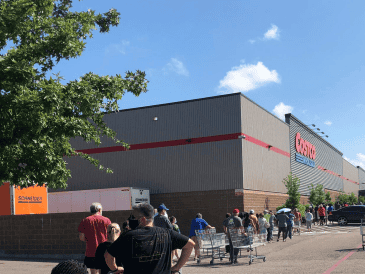 Los descuentos están disponibles tanto en tiendas como en la página web, y estarán disponibles del 4 al 9 de noviembre. AP/ ARCHIVO