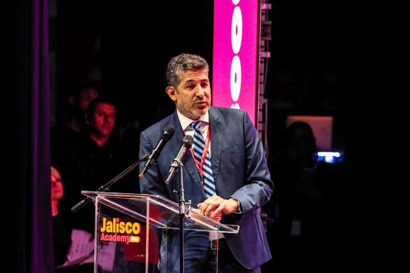 El secretario de Educación Jalisco, Juan Carlos Flores Miramontes, durante su intervención en la inauguración del Congreso Jalisco Academy. EL INFORMADOR / A. Navarro&nbsp;