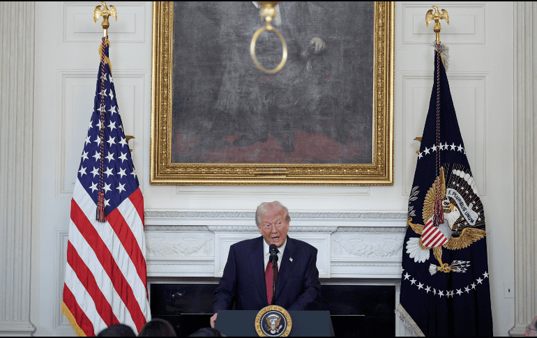 El presidente del Supremo, John Roberts, expresó dudas sobre la autoridad legal de Trump para imponer sus aranceles. EFE/Y. GRIPAS