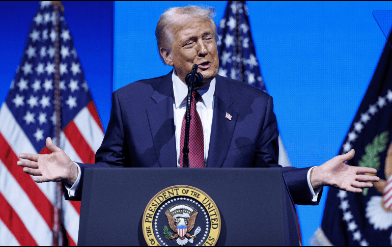 Las declaraciones de Trump se dieron mientras su gobierno analiza bombardear objetivos militares en Venezuela, y que, según NBC, estudia ataques militares contra cárteles en territorio mexicano. EFE / C. Herrera-Ulashkevich