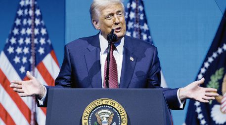 El presidente suma pocos esfuerzos para destrabar el conflicto gubernamental. AP