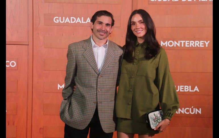 Diego Arroyo y Denisse de Alba. GENTE BIEN JALISCO /  C. Jimeno