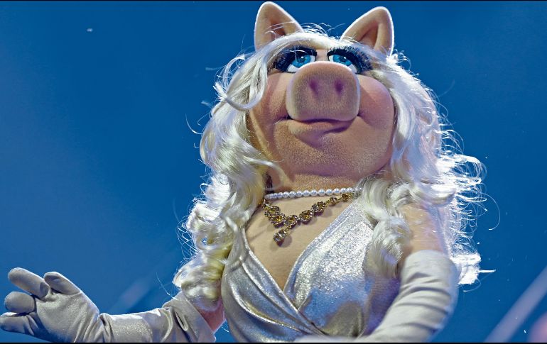 Miss Piggy, uno de los personajes más emblemáticos de “The Muppet Show” será protagonista de una nueva película en desarrollo. AFP