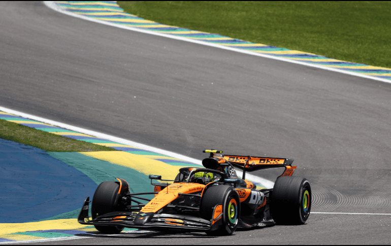 Lando Norris abrió fuerte la SQ3 con un tiempo competitivo, pero en su segundo intento llevó el límite más allá. EFE / S. Moreira