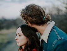 Aprender a tomar decisiones, sobre todo en las parejas, puede traer cambios positivos. UNSPLASH/ M. WALK