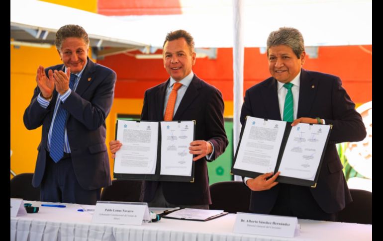 El anuncio del nuevo Parque Estatal de Semiconductores se realizó en las instalaciones del Cinvestav. EL INFORMADOR/ J. Acosta