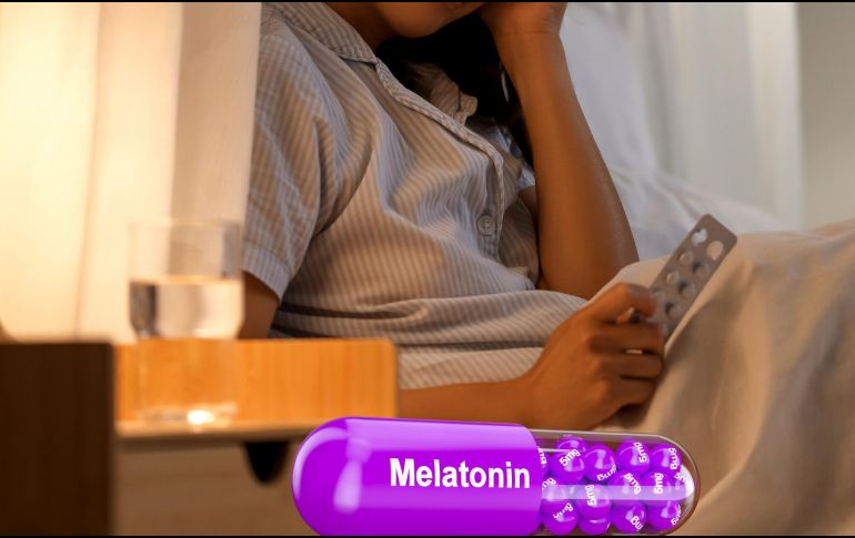 El estudio, basado en el seguimiento durante cinco años de 130 mil adultos con insomnio que tomaban melatonina, plantea dudas sobre su seguridad. ESPECIAL / CANVA