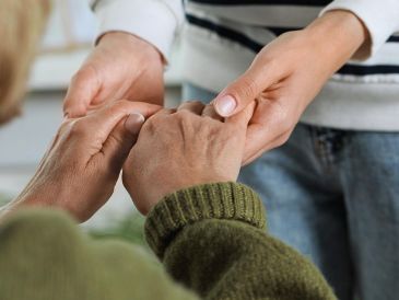 Destacan la necesidad de reconocer la labor esencial que millones de mujeres realizan cada día, muchas veces enfrentando desgaste físico, emocional y financiero, además de una transformación profunda de su vida cotidiana. ESPECIAL / CANVA