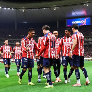 Chivas asegura su boleto directo a la Liguilla tras tropiezo de Juárez
