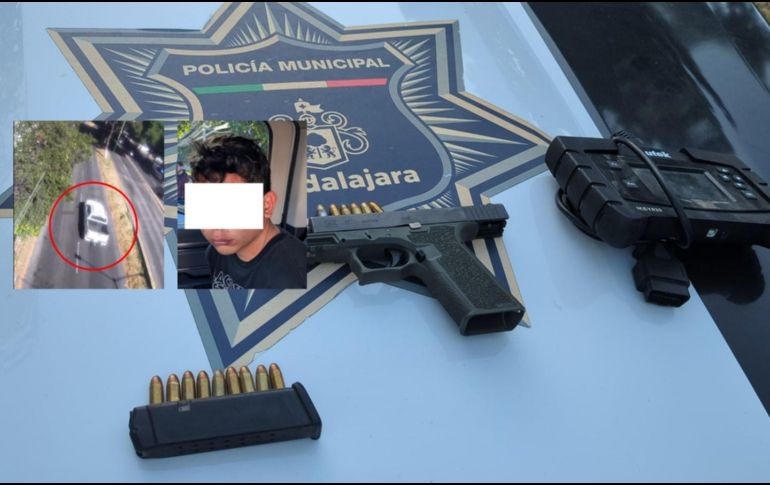 La persecución comenzó en los Arcos del Milenio y culminó en calles de la colonia Jardines del Bosque. ESPECIAL / X: @PoliciaGDL