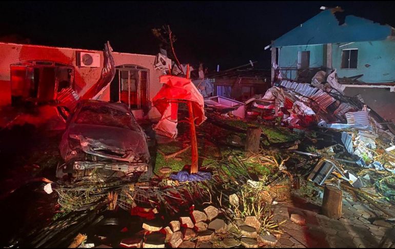 Río Bonito do Iguaçu, donde fueron reportadas cuatro víctimas mortales, y Guarapuava, con un muerto, fueron las ciudades más afectadas por el fenómeno. EFE/ Departamento De Bomberos Del Estado De Paraná
