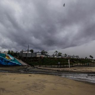 México activa vigilancia ante llegada del Frente Frío 13 y lluvias torrenciales