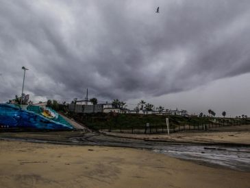La CNPC dijo que mantiene comunicación con las unidades estatales de protección civil y para coordinar acciones preventivas. EFE