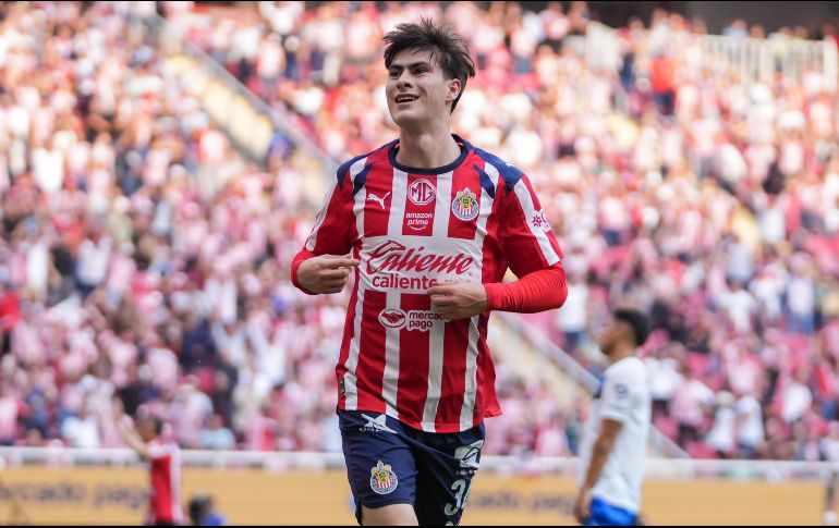 El juvenil rojiblanco se convirtió en el séptimo futbolista en conseguir el título de goleo en la historia del Guadalajara. IMAGO7.