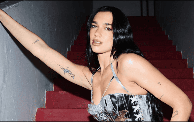 Dua Lipa sorprende a fans al cantar éxitos en español. ESPECIAL / IG / @dualipa