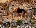 Se atribuye a san Francisco de Asís la creación del primer nacimiento en miniatura, con figuras que representaban a la Sagrada Familia, los pastores y los animales que presenciaron la llegada de Jesús. ESPECIAL / CANVA