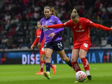 La goleadora tapatía reafirma su lugar como una de las máximas referentes del fútbol femenil mexicano. IMAGO7/ A. Hernandez.