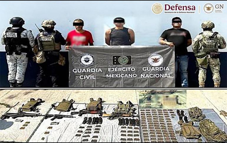 En la localidad de Buenavista, elementos federales detuvieron a cinco presuntos integrantes de un grupo criminal, entre ellos dos menores de edad, a quienes se les aseguraron cinco armas largas, 18 cargadores, mil 250 cartuchos y equipo táctico. ESPECIAL