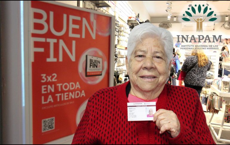 Los adultos mayores suelen aprovechar estas fechas para adquirir productos o servicios a precios más bajos. ESPECIAL / EL INFORMADOR e Inapam