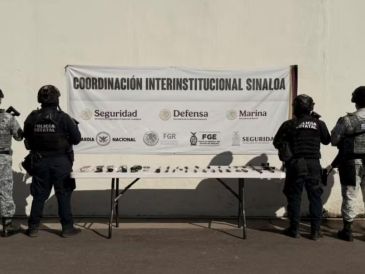 Los operativos sorpresivos continúan en el centro penitenciario de Culiacán, en los que se aseguraron 20 teléfonos celulares, cargadores para estos aparatos, puntas de fabricación casera y objetos contundentes. ESPECIAL