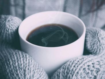 Existen métodos caseros que ayudan a mantener la casa más cálida aprovechando mejor la energía. UNSPLASH.