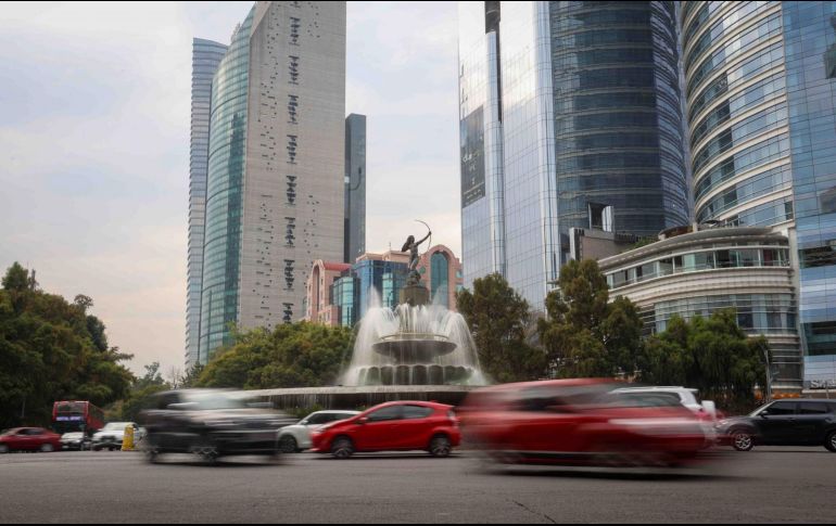 El programa Hoy No Circula se aplica de las 5:00 a las 22:00 horas en todas las alcaldías de la Ciudad de México y en 18 municipios del Estado de México. SUN/L. Camacho