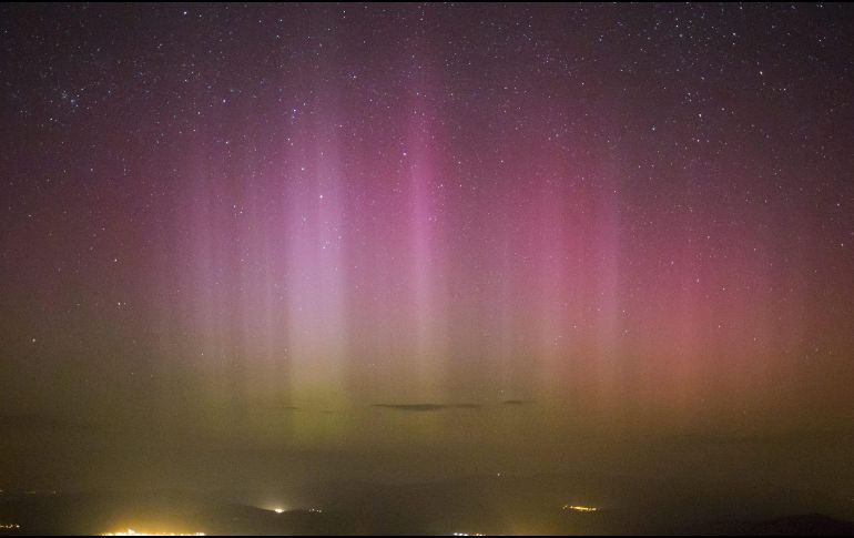En casos extremos, estas auroras pueden verse incluso lejos de los polos, justo lo que ocurre en esta ocasión. EFE / ARCHIVO
