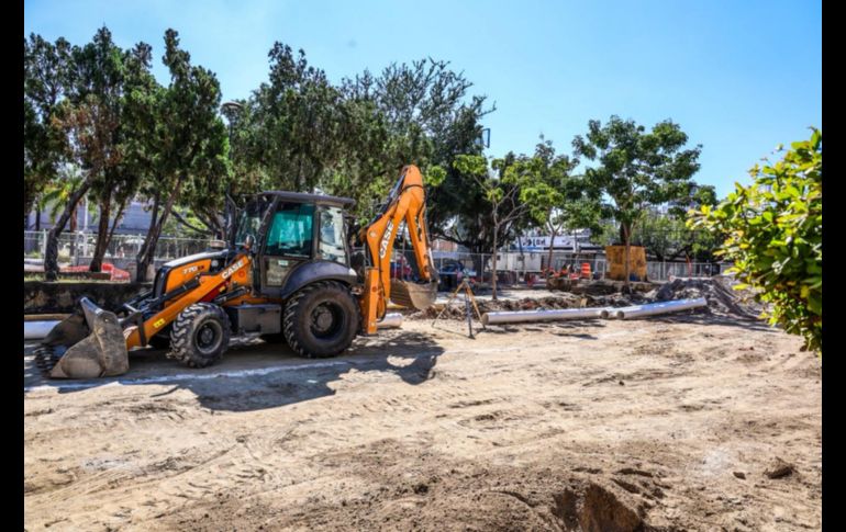 Respecto a las obras que se desarrollan en la Avenida México, entre Américas y Chapultepec, en la Plaza de la República, Zamora Bueno informó que se avanza en las instalaciones sanitarias y en la colocación del adoquín en su parte contraria. EL INFORMADOR / ARCHIVO