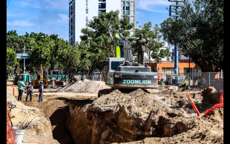 Respecto a las obras que se desarrollan en la Avenida México, entre Américas y Chapultepec, en la Plaza de la República, Zamora Bueno informó que se avanza en las instalaciones sanitarias y en la colocación del adoquín en su parte contraria. EL INFORMADOR / ARCHIVO